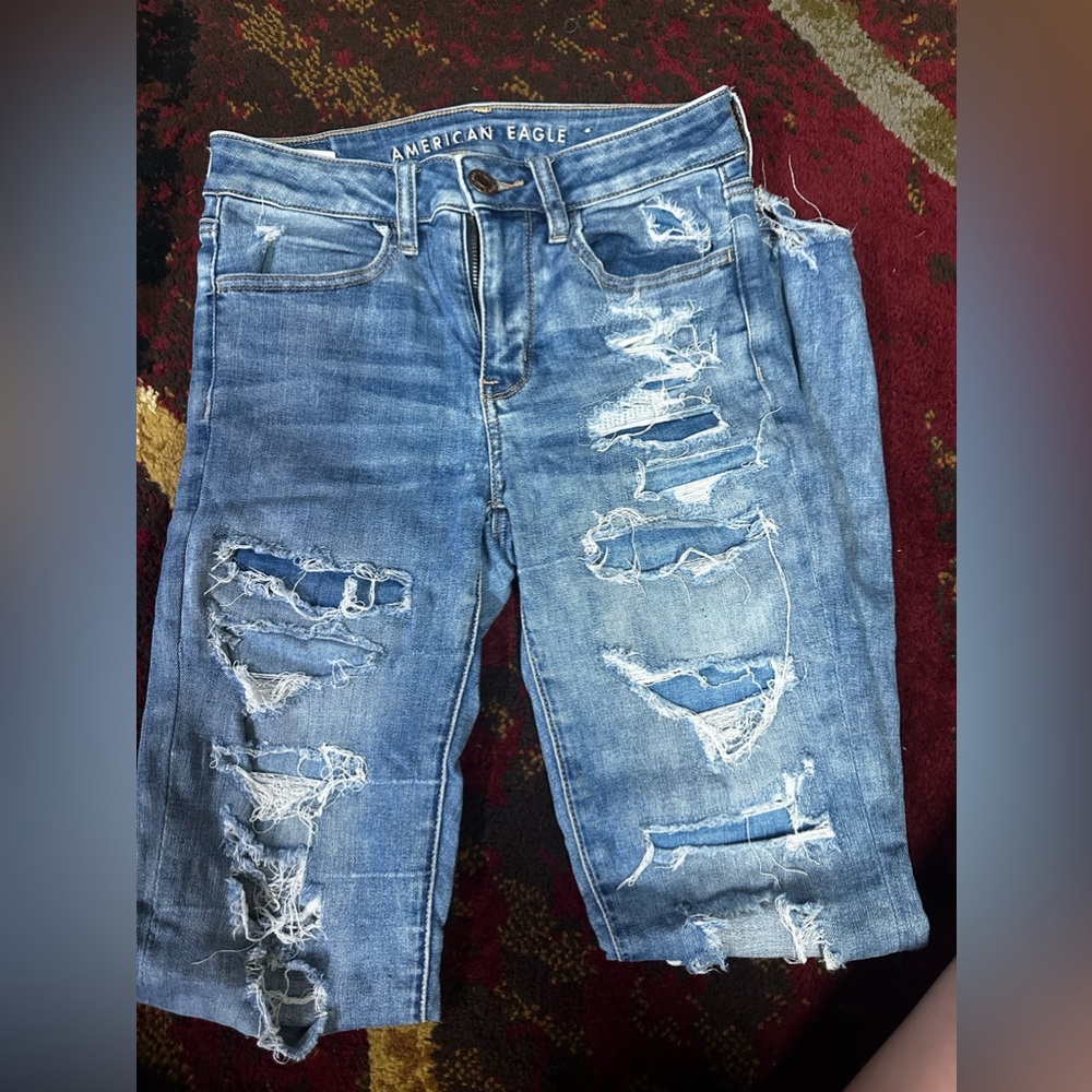 American eagle distressed jeans